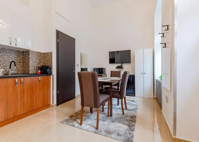 La Fortezza Panzio Apartment